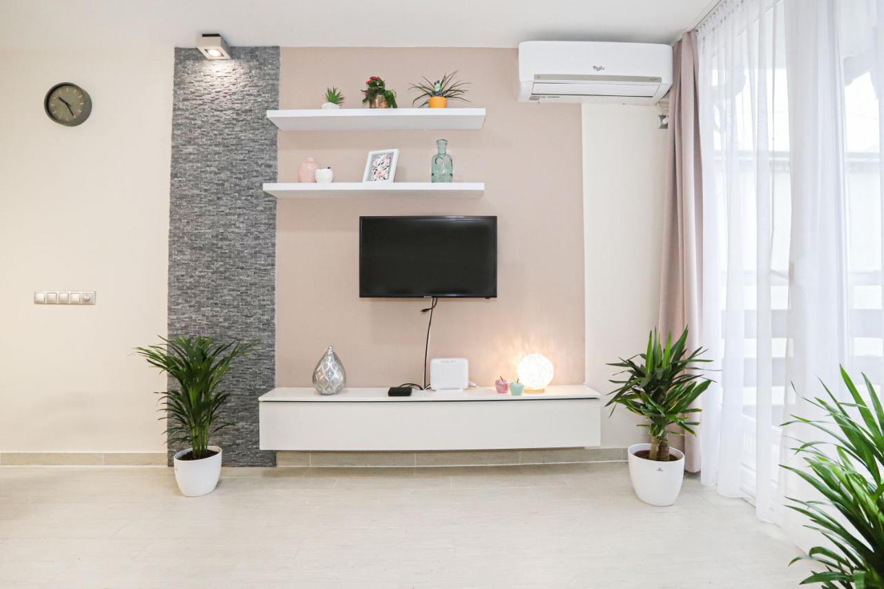 Silver Lodge Ezuestpart Apartman Шиофок Экстерьер фото